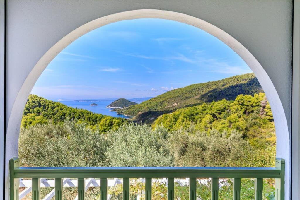 Nina-Myrtia Countryside House Skopelos Ditropo エクステリア 写真
