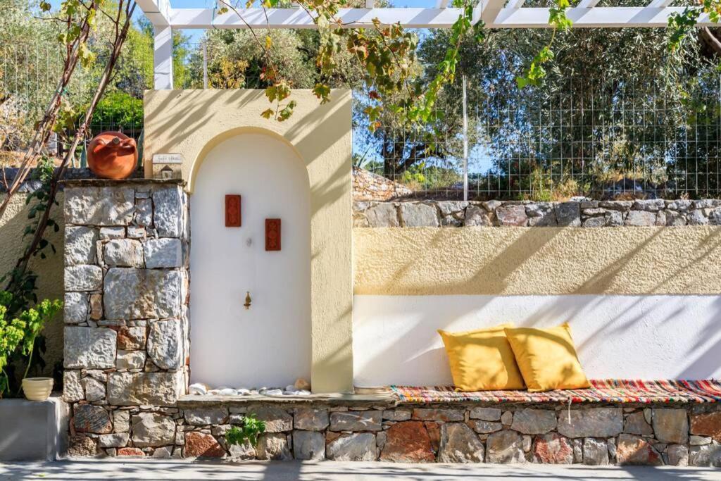 Nina-Myrtia Countryside House Skopelos Ditropo エクステリア 写真