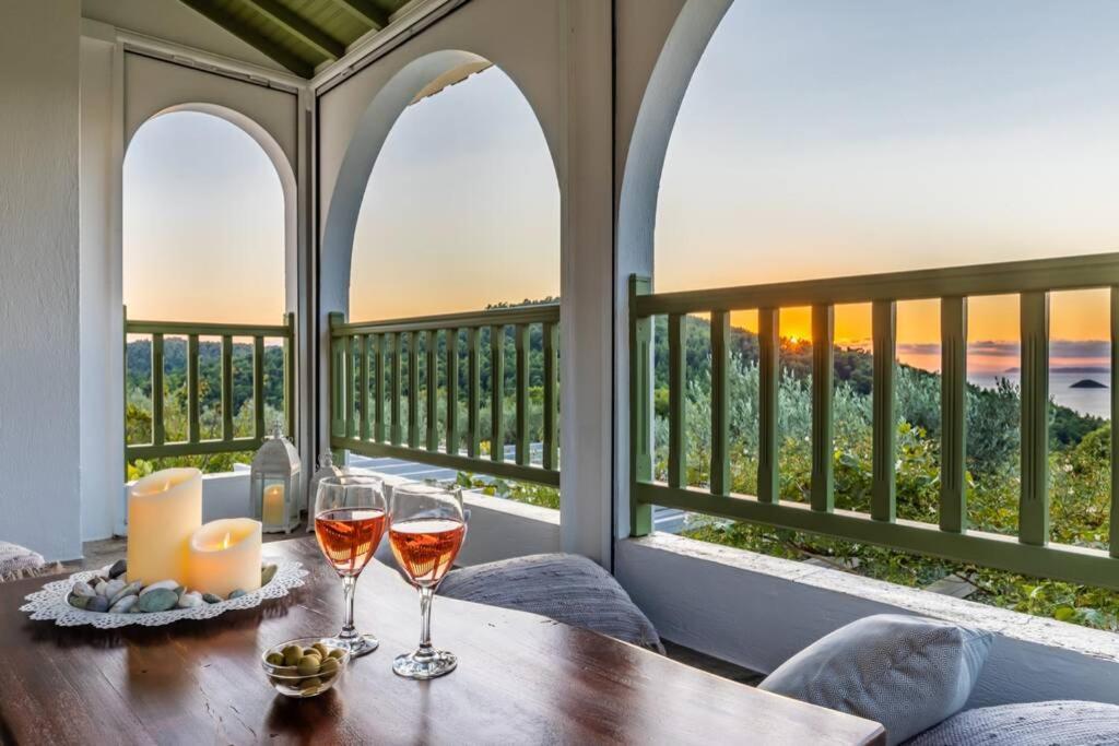 Nina-Myrtia Countryside House Skopelos Ditropo エクステリア 写真
