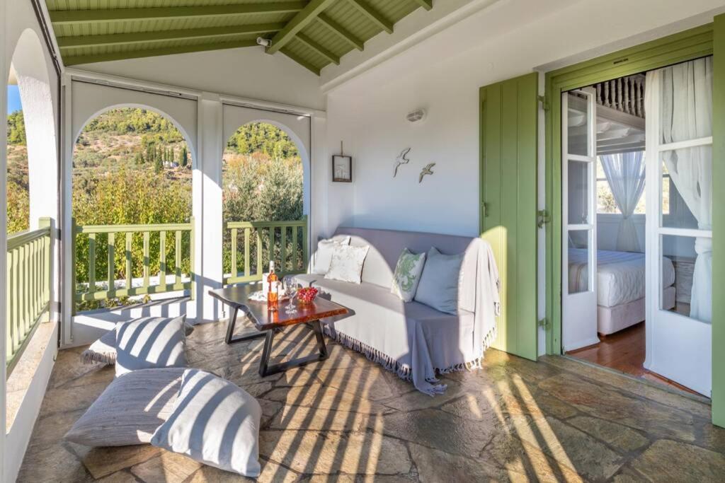 Nina-Myrtia Countryside House Skopelos Ditropo エクステリア 写真